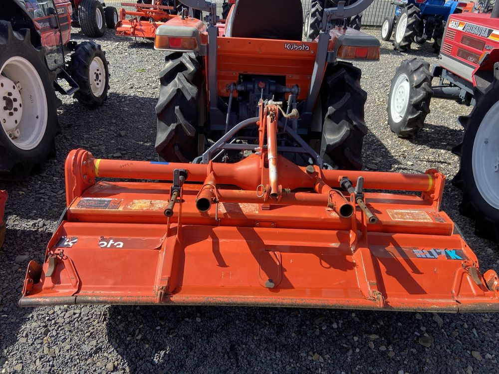 Tractor japonez Kubota GL240, 4x4, 24cp + freza