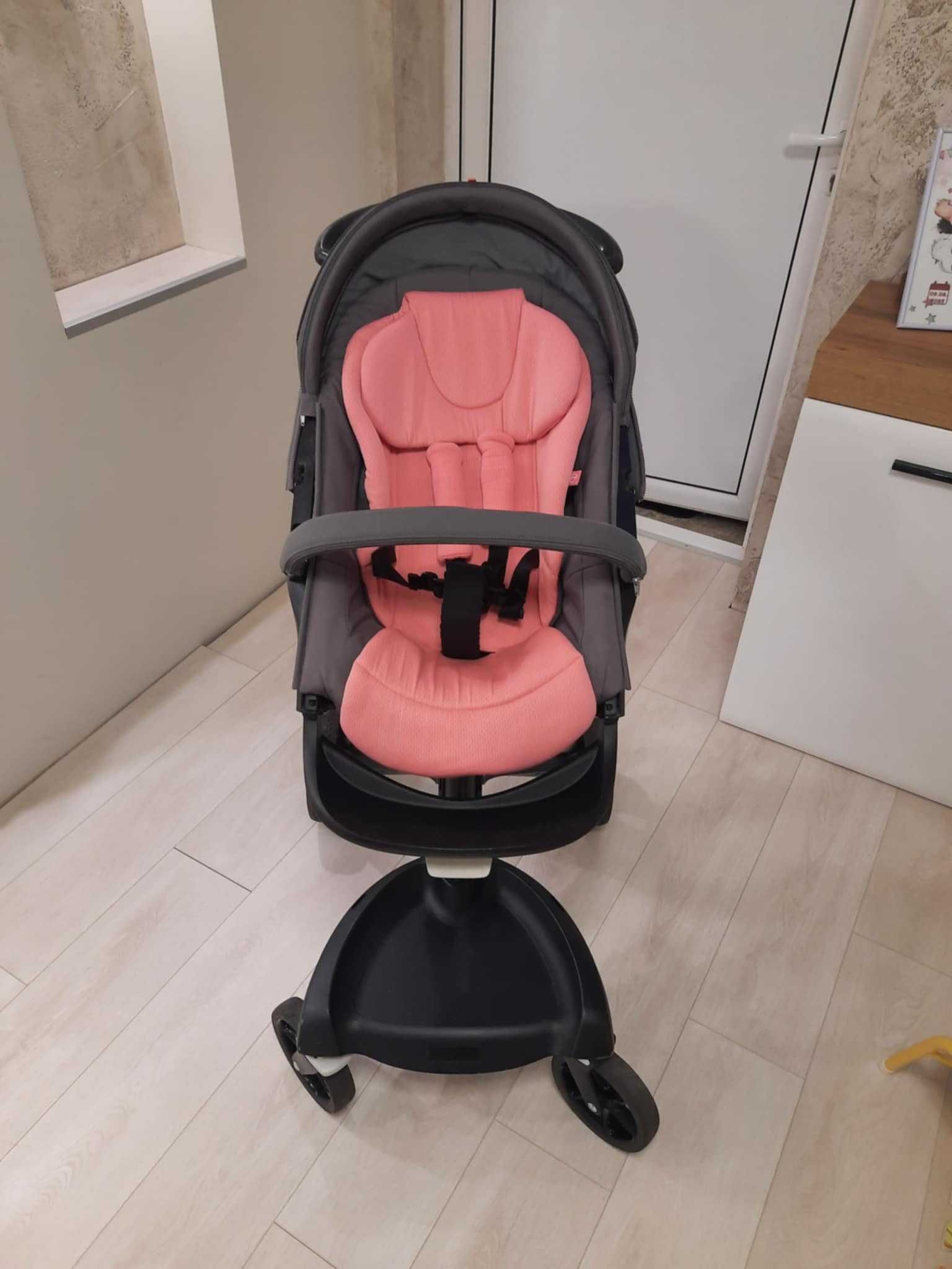 Бебешка количка Stokke