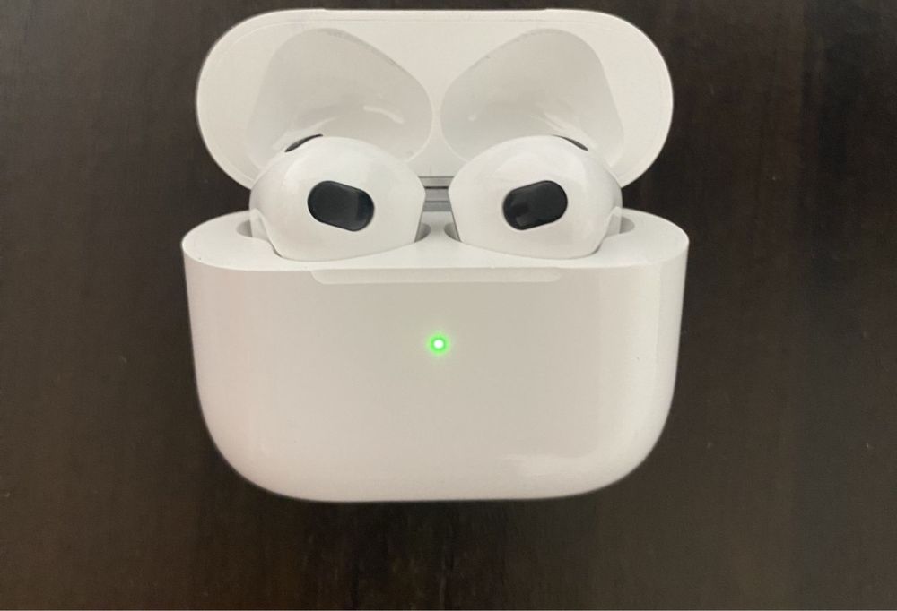 Vand casti Airpods3 - 3rd generation - Originale Apple