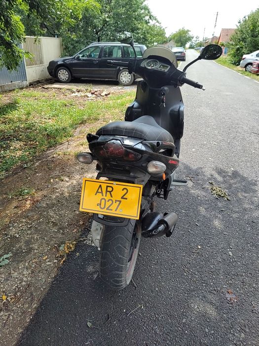 Vând Scuter Gillera Runner 49cc