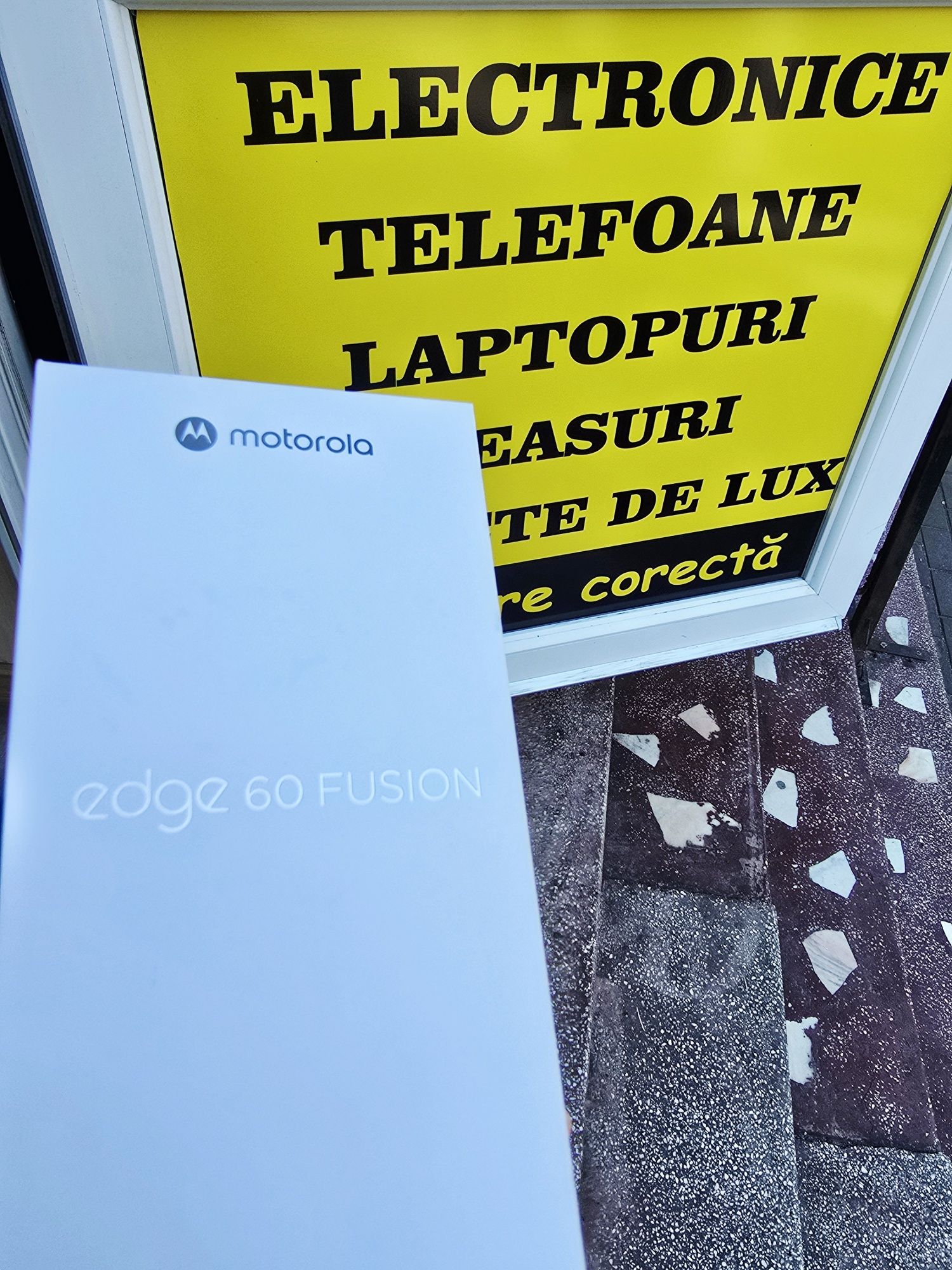 Motorola Edge 60 Fusion - 256GB  - 8GB Ram  !