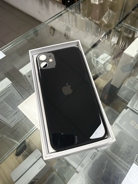 Iphone 11 / Black / 64Gb / 100%Baterie / Garantie 12 luni