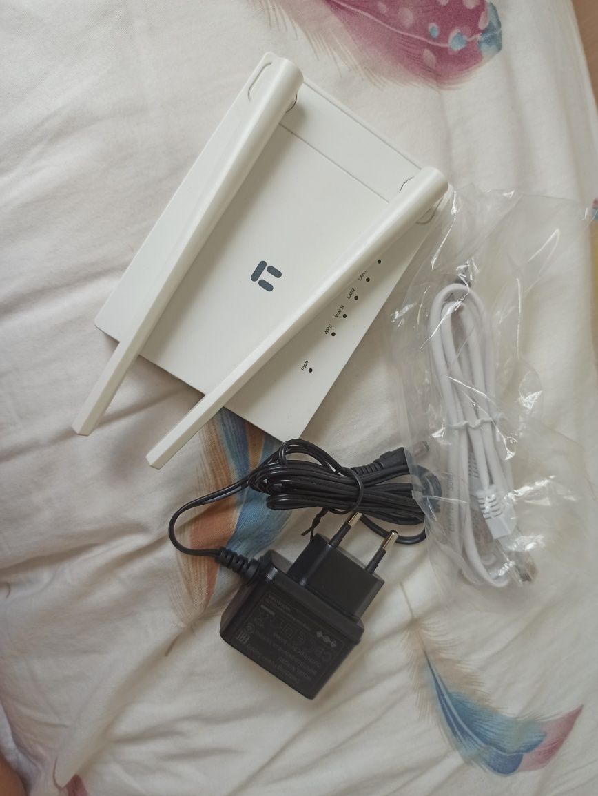 Wi-Fi роутер Netis W1