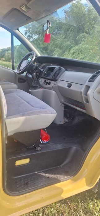 Renault Trafic 100