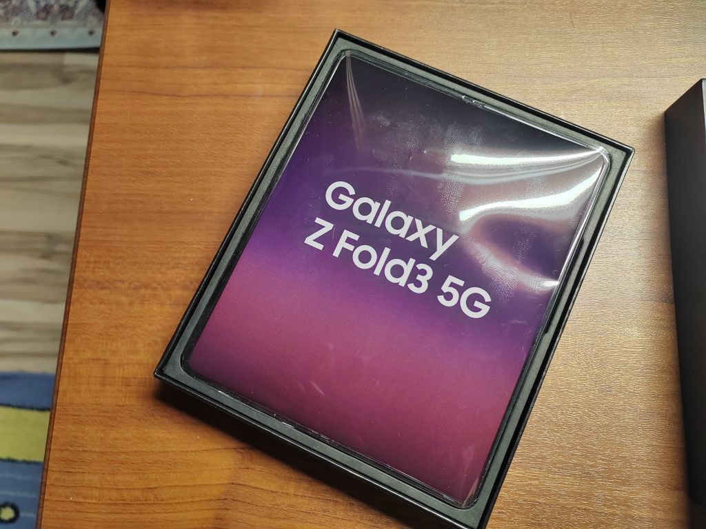 Продам Samsung galaxy Z fold 5G