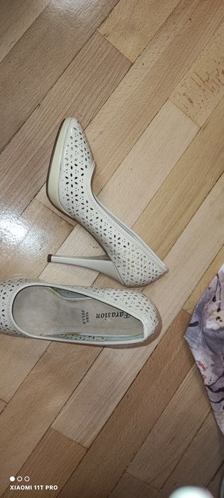 Reducere! Pantofi superbi, 39