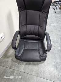Продам офисное кресло на запчасти