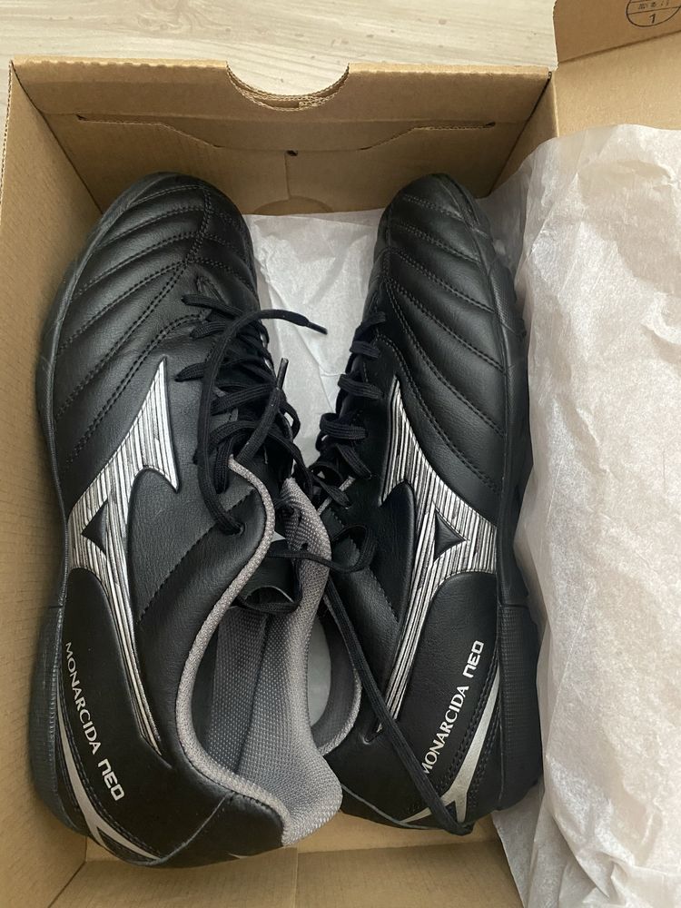 Футболни обувки Mizuno