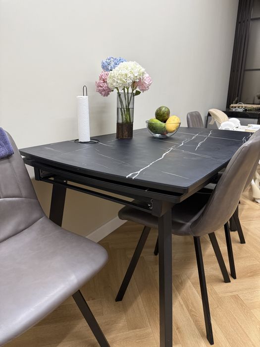 Продается кухоный стол