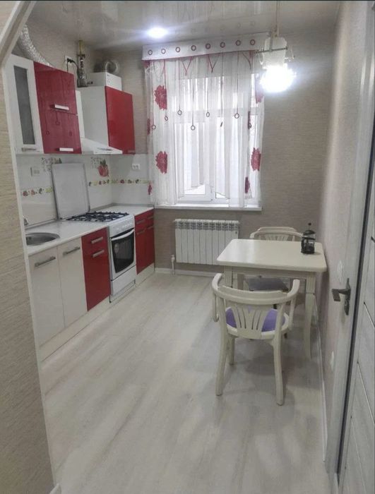 Сдается 1 ком Метро Космонавтов. МВД Корзинка