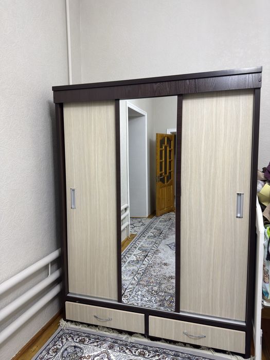 Шкаф сотилади б/у