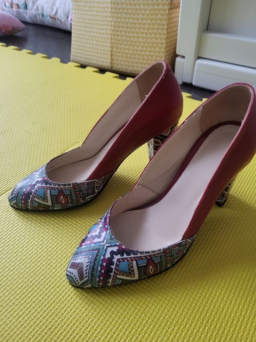 Pantofi piele model deosebit