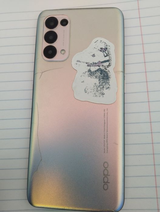 Телефон Oppo reno 5