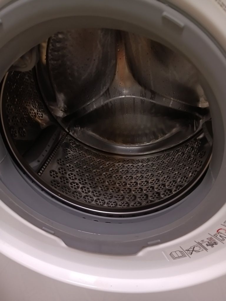 Пералня със сушилня АЕГ  Aeg 8/4 кг Wash end Dry 2 години гаранция!