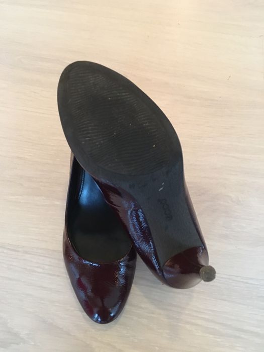 Vand pantofi Ecco(38)piele lacuita.