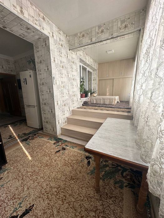 Феруза эко базар срочно продается квартира 3/4/5 Банковский дом кирпич