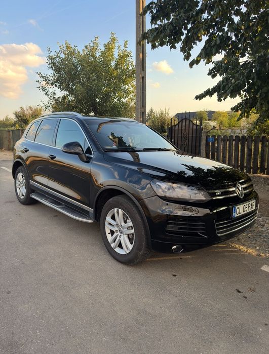 Volkswagen Touareg Mașina se prezintă într-o stare foarte bună de funcționare!