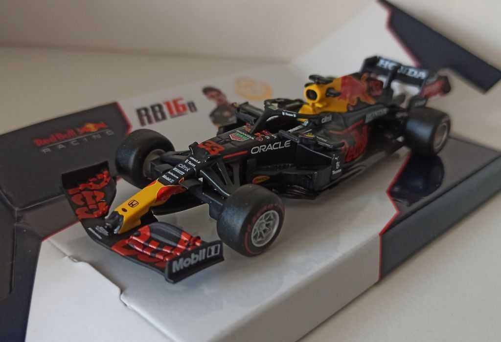 Macheta Red Bull RB16B Verstappen Campion Formula 1 2021 - 1/43 F1