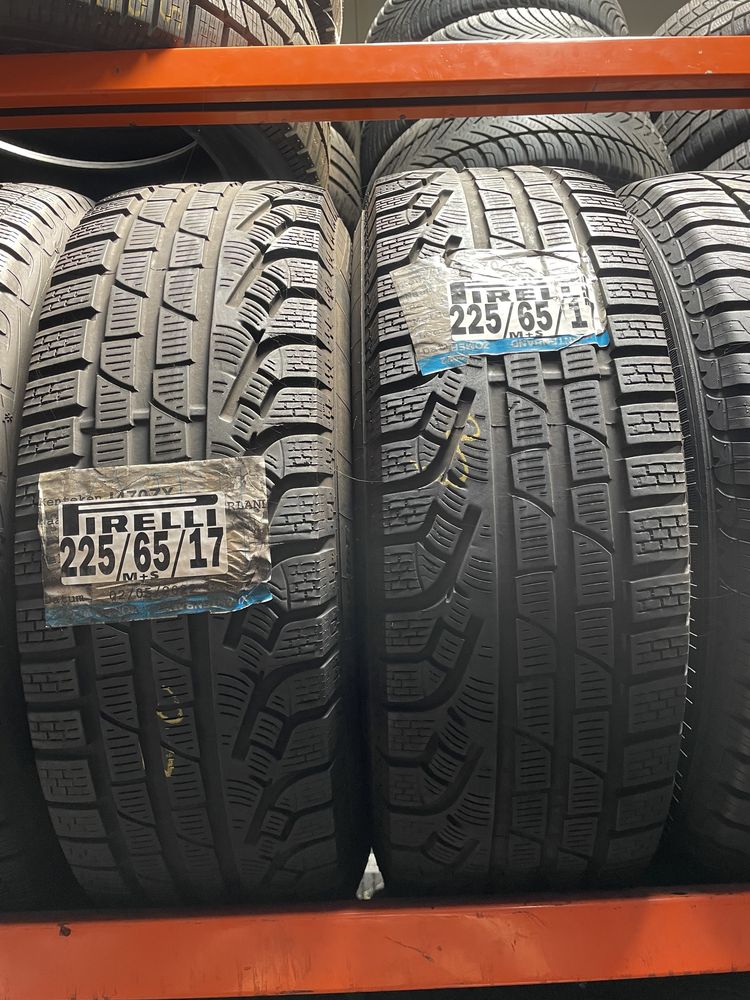 225/65/17 Pirelli M+S