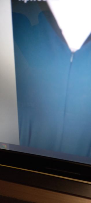 Красива рокля в петролен красив цвят