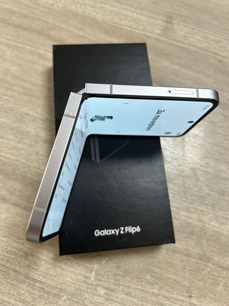 Samsung Galaxy Z Flip 6