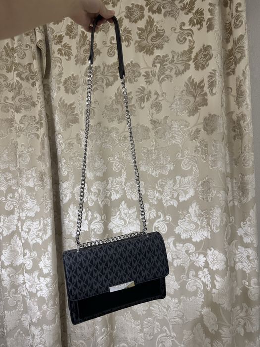 Женская черная сумка