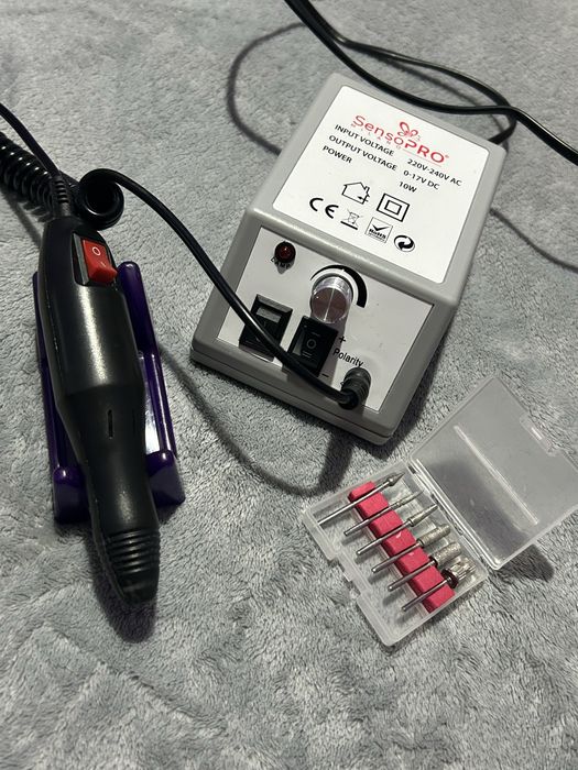 Produse unghii -aspirator,freza,lampa,produsefolositoare