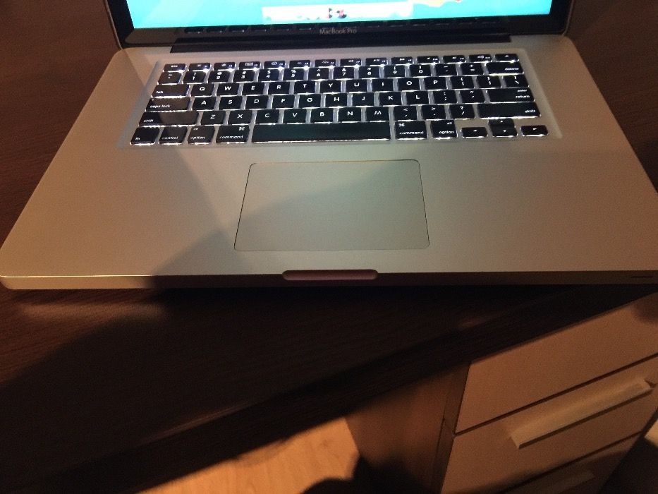 macbook pro 15 (late 2008)