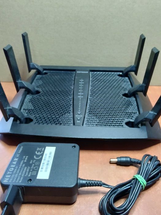 Router NetGear R8000 Nighthawk X6 Tri-Band AC3200 Dual Core 1 GHz