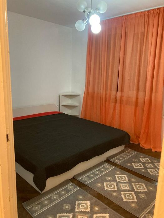 Închiriez apartament 2 camere Zona Centrala Deva