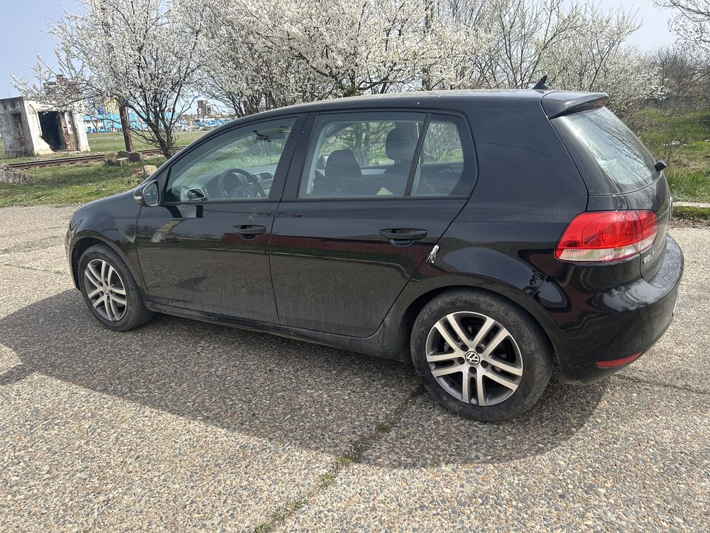 Vw Golf 6 1.6 avariat