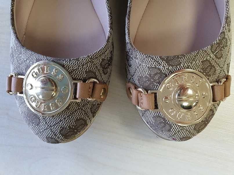 Обувки на Guess пролетно-есенни