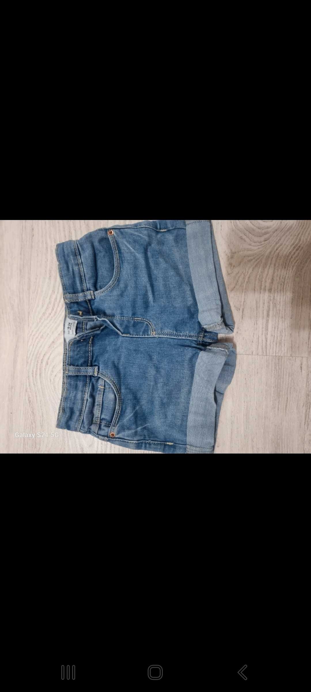 Pantaloni scurti zara fetițe marimea 18-24 luni