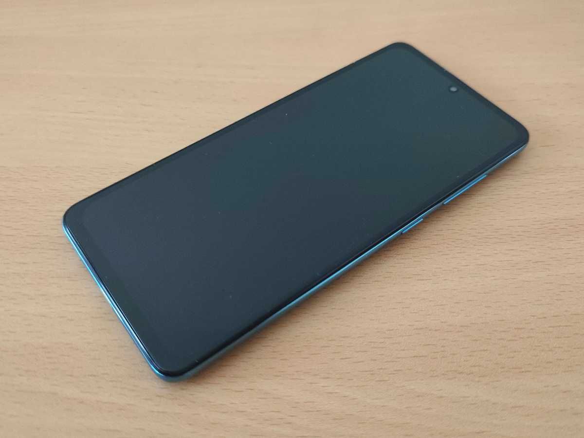 Samsung Galaxy A51, 128гб, Super Amoled, 128гб, 4000mah, 48мп камера