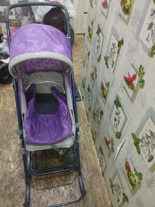 Продам санки в отличном состоянии переключаются на колёса