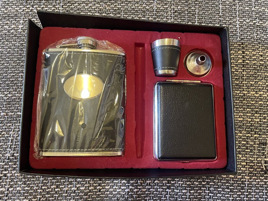 Set cadou cu tabacheră