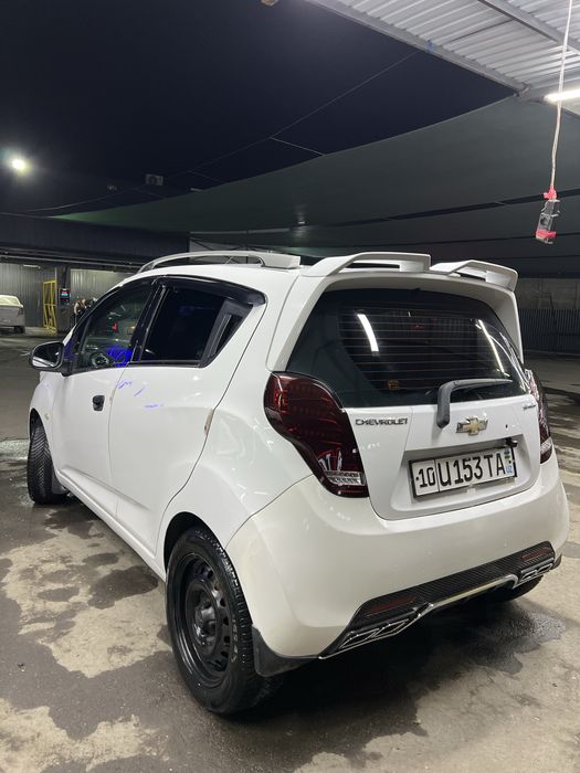 Spark продаётся