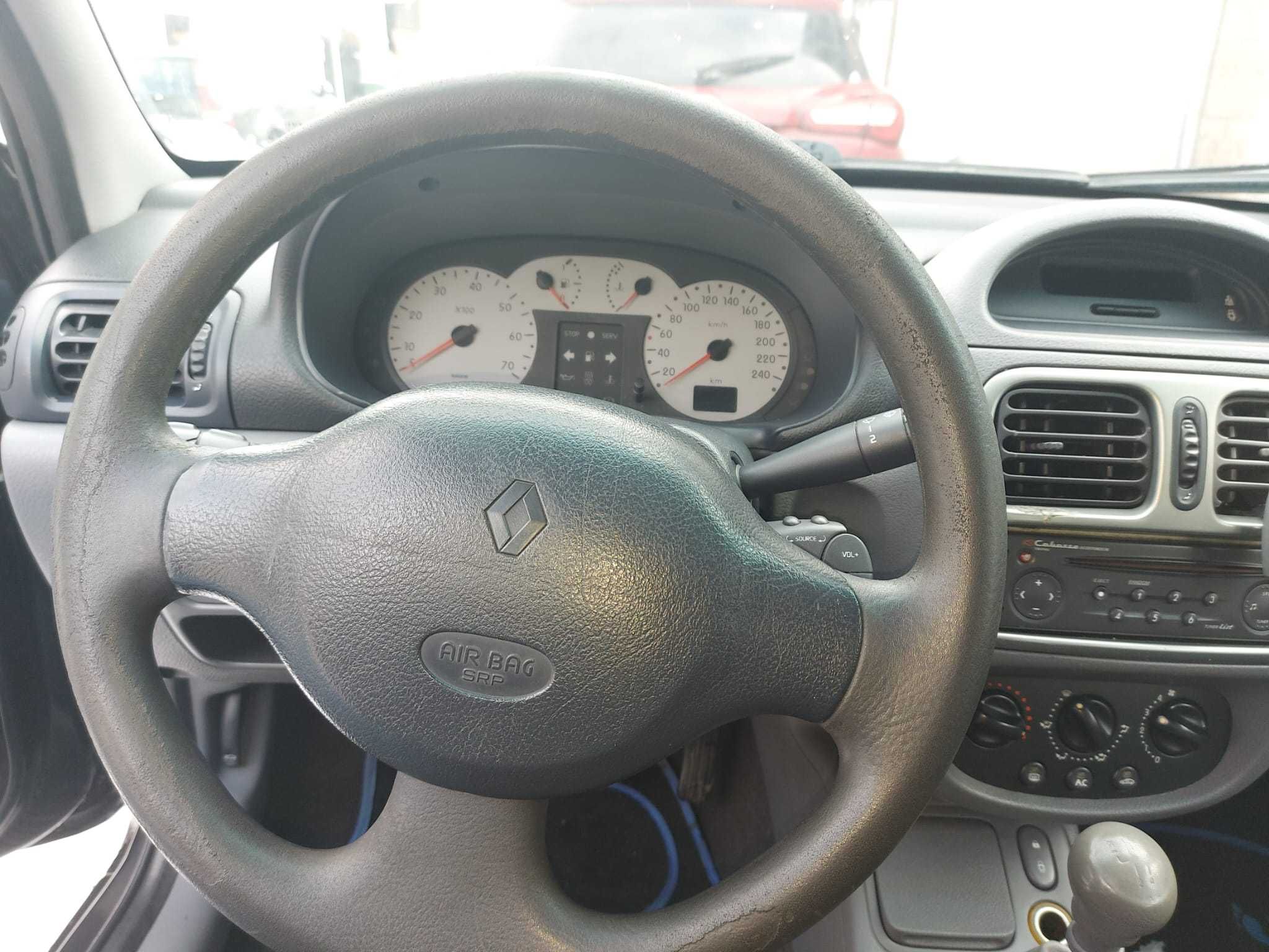 Renault Clio 1.4i 2000