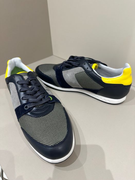 Boss sneakers чисто нови