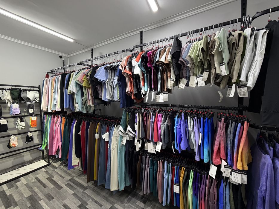 Торговое оборудование, рейлы, ресепшн, примерочные