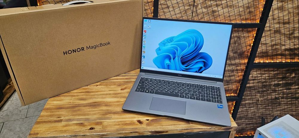 Honor magicbook x16