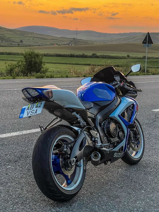 suzuki gsxr600 k6 2006 accept si schimburi cu r7 sau cbr650r
