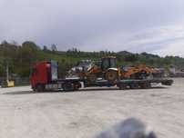 Inchiriez Buldoexcavator si miniexcavator cu picon.
