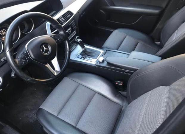 Vand masina mercedes