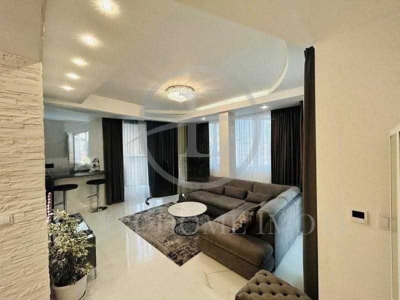 Реф. 849 Луксозно обзаведен многостаен / Казино Риц