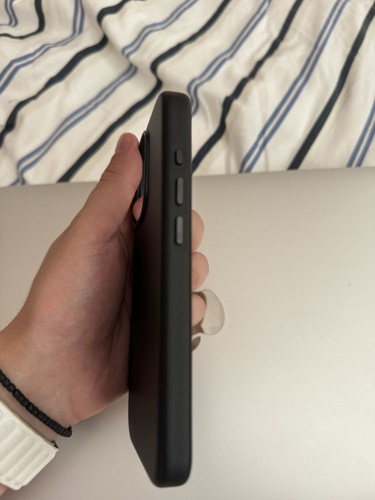 Калъф от кожа за Iphone 15 pro