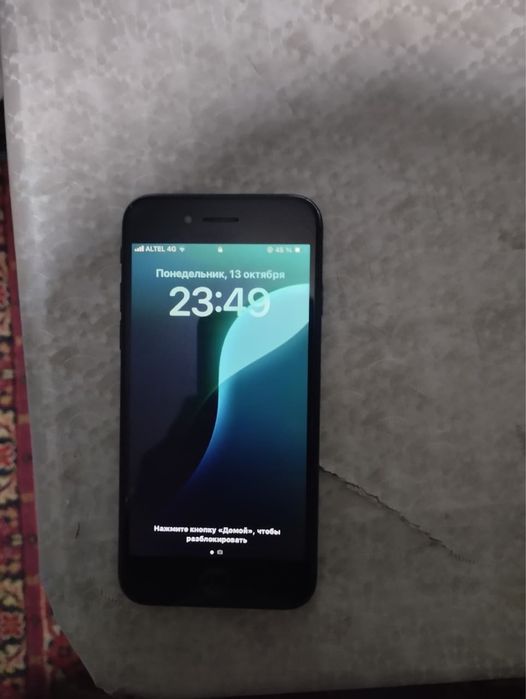 Продаю Iphone se 2020 64gb