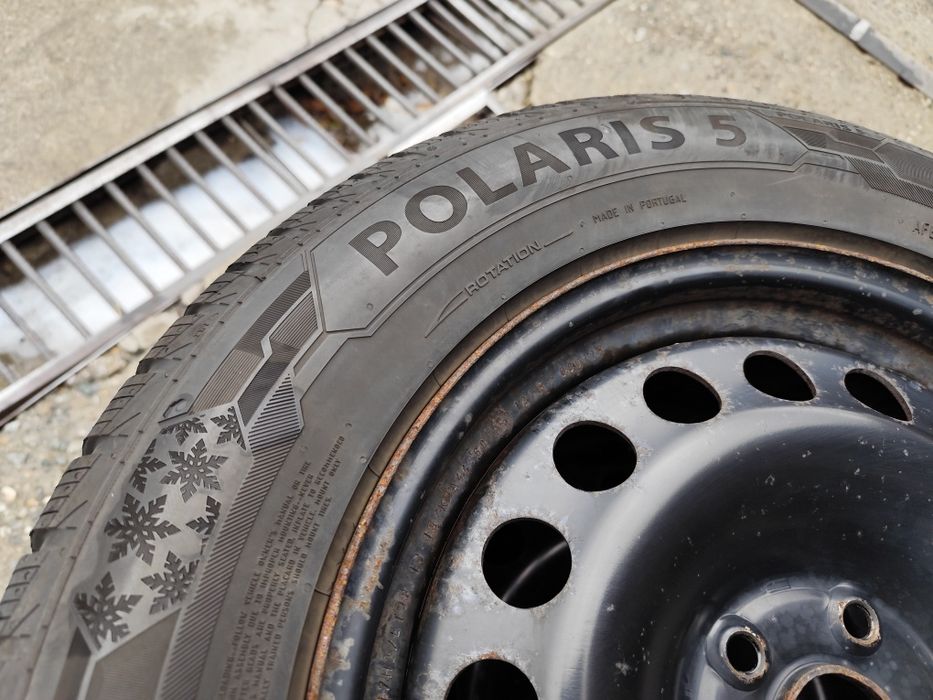 Зимни гуми 215/65/17 + Железни джанти VW,Audi,Seat,Skoda