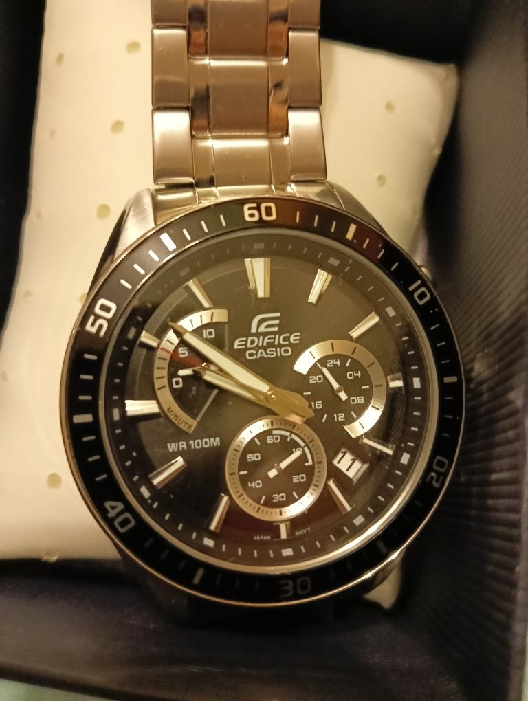 Продам Casio EDIFICE