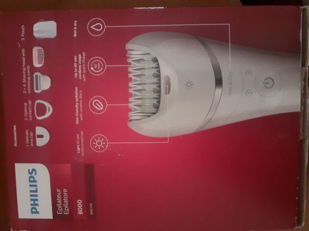 Epilator umed și uscat PHILIPS 8000 BRE710